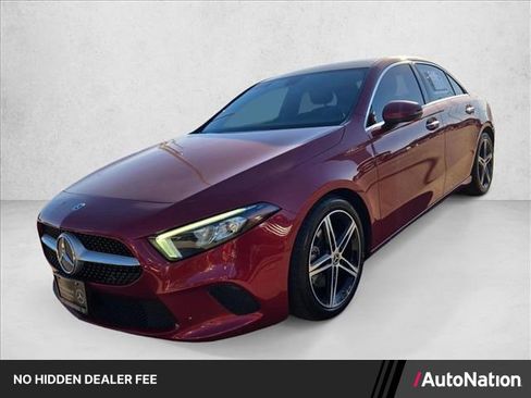 Used 2020 Mercedes-Benz A 220 image 1