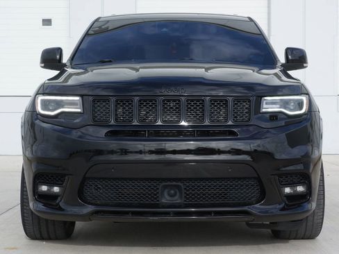 Used 2020 Jeep Grand Cherokee SRT image 4
