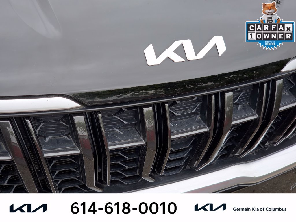Used 2022 Kia Carnival EX FWD image 13