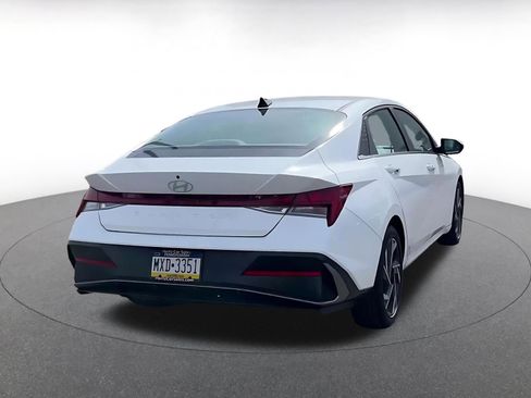 Used 2025 Hyundai Elantra SEL image 14