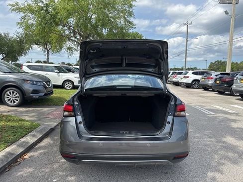 Used 2025 Nissan Versa SV FWD image 15