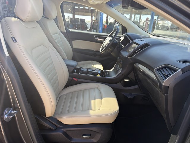 Used 2019 Ford Edge SEL w/ Equipment Group 201A FWD image 26
