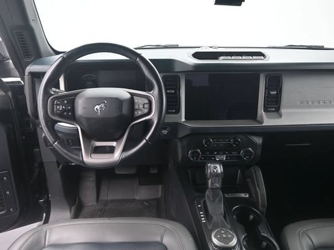 Used 2024 Ford Bronco Outer Banks AWD/4WD image 19