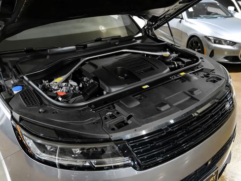 Used 2024 Land Rover Range Rover Sport Dynamic SE image 52
