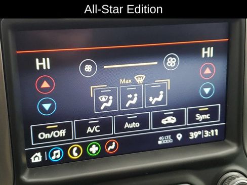 Used 2019 Chevrolet Silverado 1500 RST AWD/4WD image 17