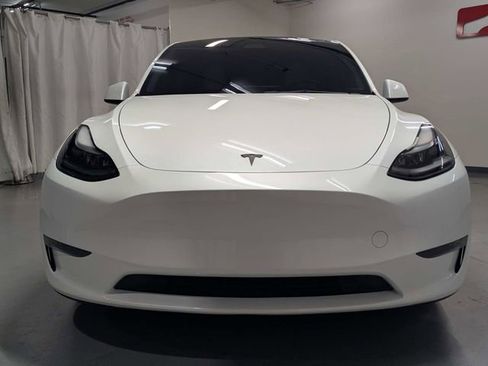 Used 2023 Tesla Model Y Performance AWD/4WD image 24
