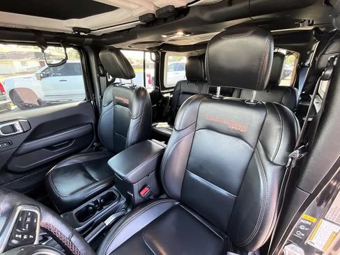 Used 2021 Jeep Wrangler Unlimited Rubicon w/ Trailer Tow Package AWD/4WD image 31