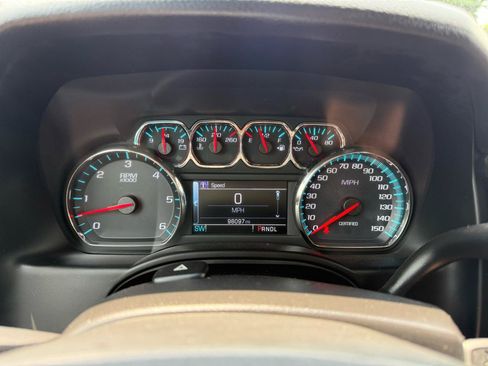 Used 2019 Chevrolet Tahoe 2WD w/ Remote Keyless Entry Package image 14