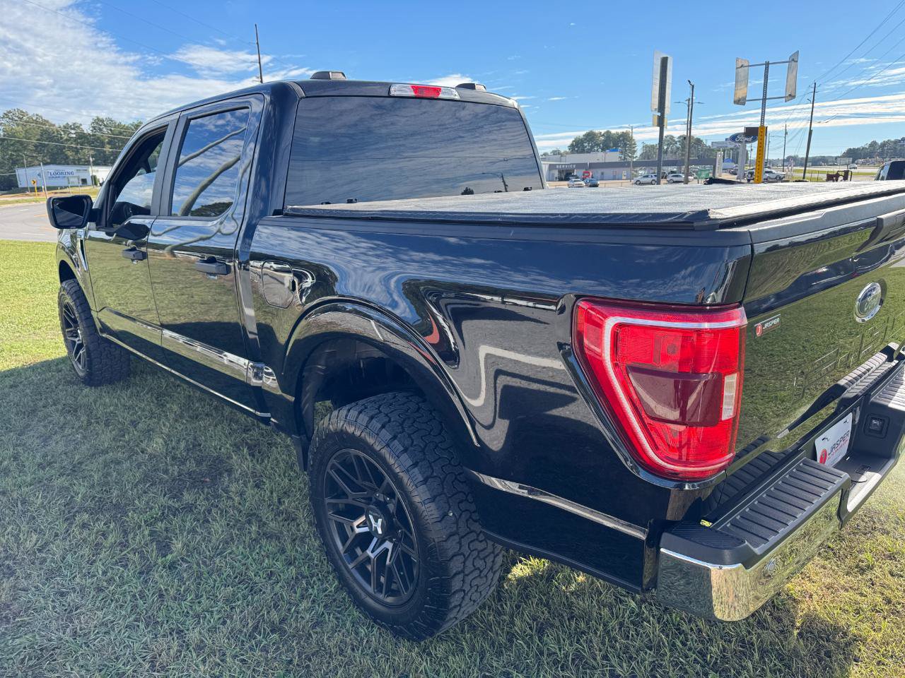 Used 2023 Ford F150 XLT AWD/4WD image 22