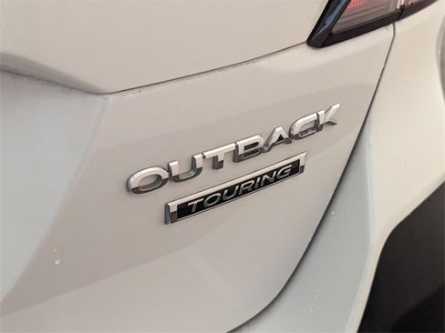 Used 2022 Subaru Outback Touring image 12
