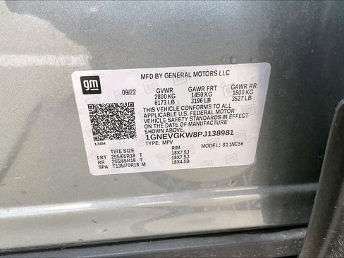 Certified 2023 Chevrolet Traverse LT w/ Rear Camera Mirror Package image 33