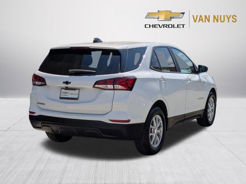 Certified 2023 Chevrolet Equinox LS w/ LS Convenience Package FWD image 5