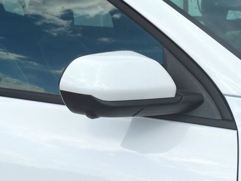 New 2026 Chevrolet Equinox LT w/ Convenience Package II image 12