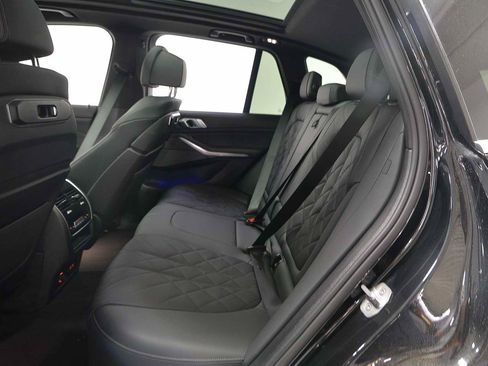 Used 2024 BMW X5 xDrive40i image 10