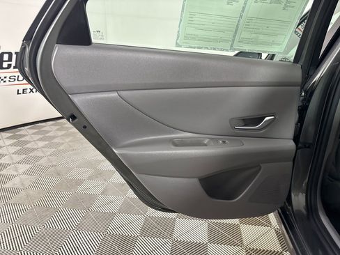 Used 2025 Hyundai Elantra Sport image 20