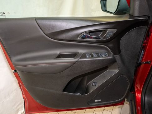 Used 2024 Chevrolet Equinox RS w/ RS Leather Package image 13