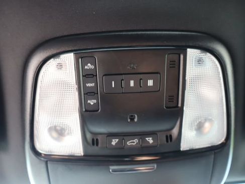Used 2024 Dodge Durango GT RWD image 43