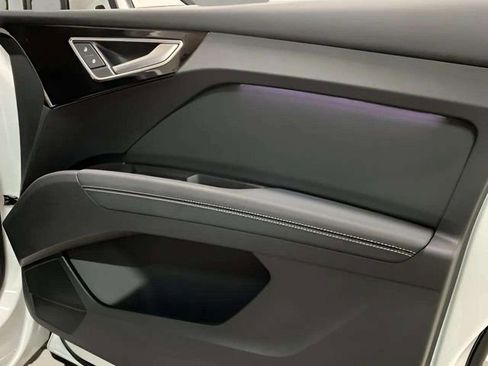 Used 2024 Audi Q4 e-tron Premium Plus w/ Premium Plus image 82