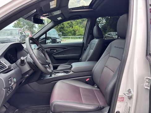 Used 2025 Honda Ridgeline Black Edition image 15