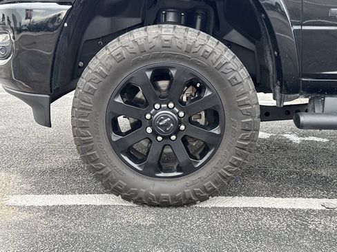 Used 2020 RAM 2500 Laramie w/ Night Edition AWD/4WD image 9