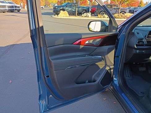 New 2026 Chevrolet Traverse Z71 w/ Enhanced Driving Package image 30