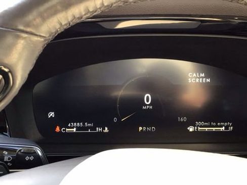 Used 2021 Lincoln Corsair Reserve w/ Equipment Group 201A image 21