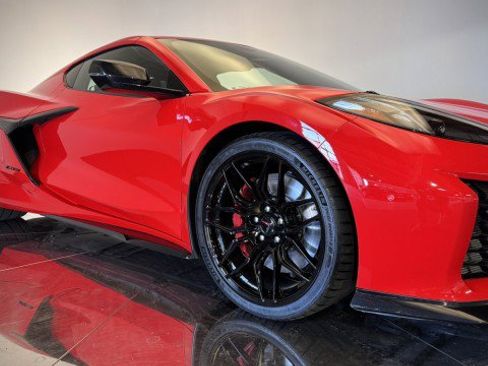 Used 2024 Chevrolet Corvette Z06 w/ Stealth Interior Trim Package image 19