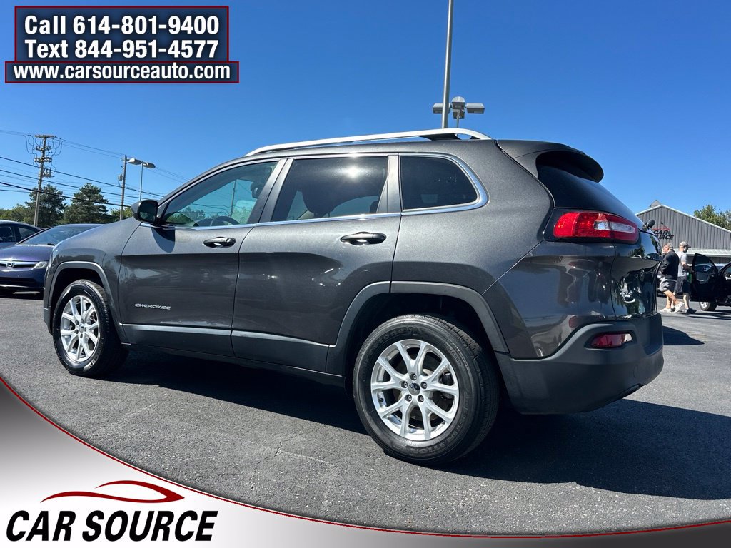 Used 2016 Jeep Cherokee Latitude w/ Comfort/Convenience Group AWD/4WD image 4