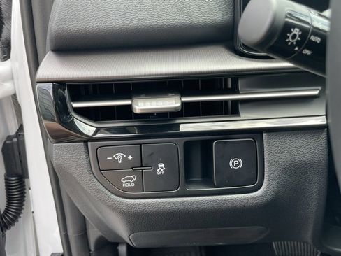 New 2026 Kia Sportage EX w/ EX Panorama Roof Package image 10