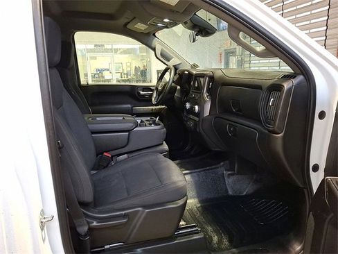 Certified 2024 GMC Sierra 3500 Pro w/ Convenience Package image 15