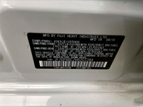 Used 2017 Subaru Crosstrek 2.0i Premium image 32