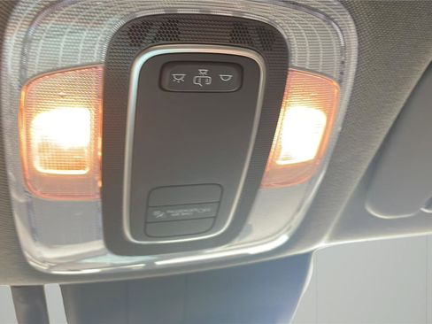 Certified 2024 Hyundai Elantra SE FWD image 22