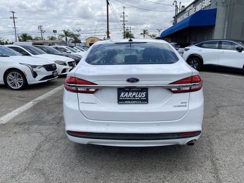 Used 2018 Ford Fusion SE w/ Equipment Group 602A FWD image 10