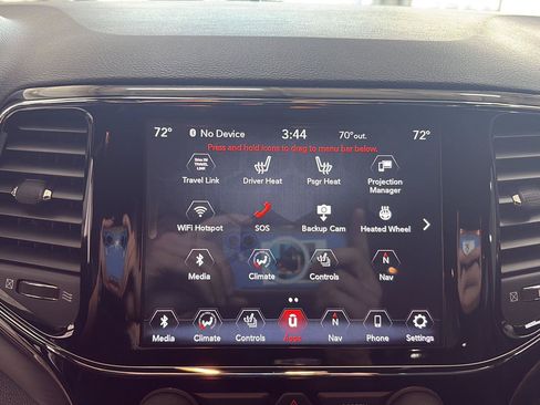 Used 2020 Jeep Grand Cherokee Altitude AWD/4WD image 13