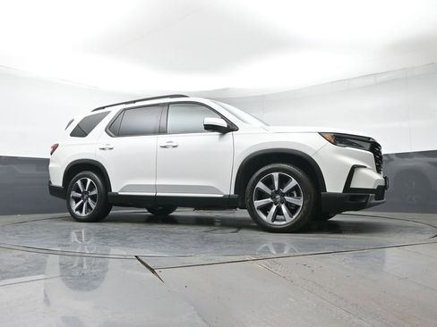 Used 2023 Honda Pilot Elite image 34