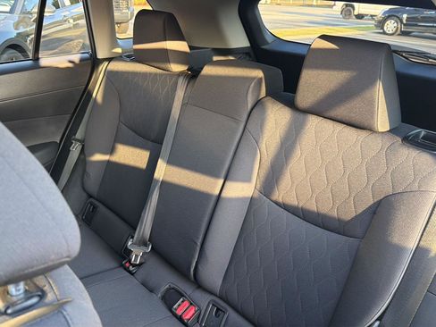 Certified 2025 Toyota Corolla Cross LE FWD image 29