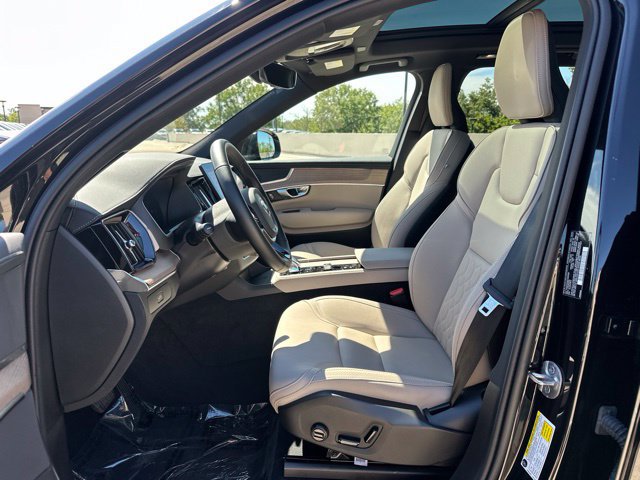 Certified 2025 Volvo XC90 B5 Core AWD/4WD image 19