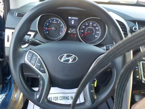 Used 2016 Hyundai Elantra GT FWD image 11