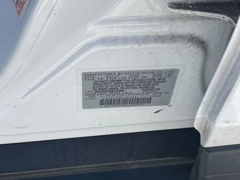 Used 2019 Nissan Kicks SV image 13