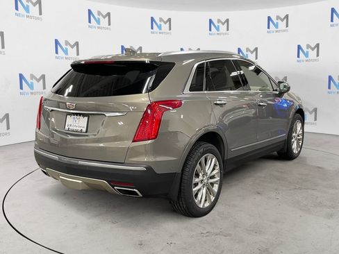 Used 2018 Cadillac XT5 Platinum w/ Driver Assist Package image 5