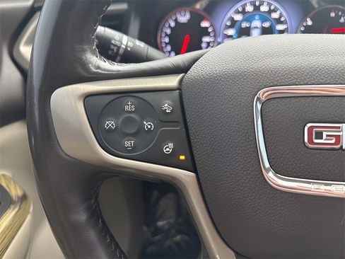 Used 2018 GMC Acadia Denali w/ Technology Package image 27