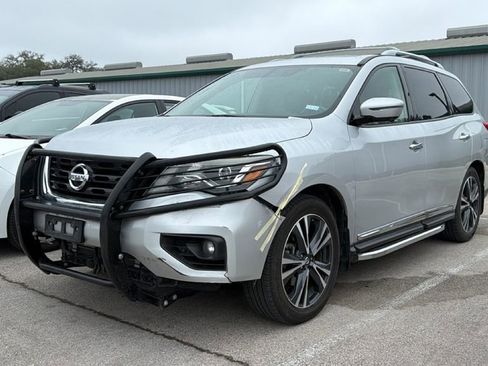 Used 2018 Nissan Pathfinder Platinum FWD image 15