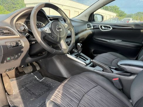 Used 2018 Nissan Sentra SV FWD image 17