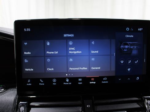 Used 2024 Lincoln Navigator Premiere AWD/4WD image 13
