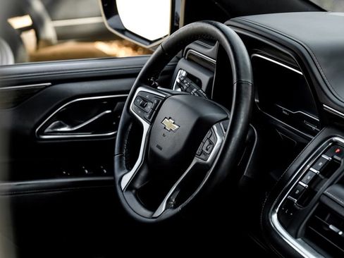 Used 2023 Chevrolet Tahoe Premier image 10