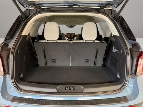 New 2026 Ford Explorer Active w/ Active Comfort Package AWD/4WD image 33