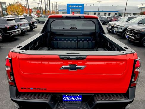 New 2026 Chevrolet Silverado EV Trail Boss w/ Premium Package AWD/4WD image 24