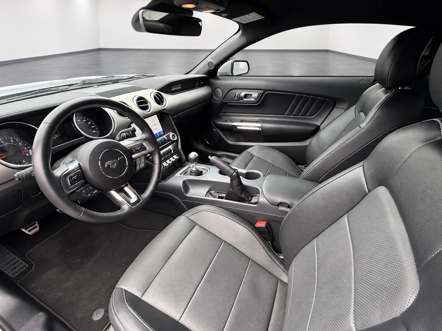 Used 2021 Ford Mustang GT Premium w/ Ford Safe & Smart Package RWD image 14