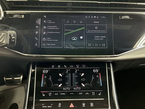 Used 2025 Audi RS Q8 performance w/ Matte Carbon Package AWD/4WD image 14