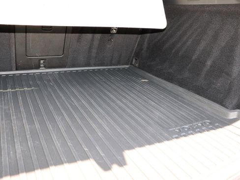 Used 2021 Volvo XC60 T5 Inscription w/ Protection Package Premier FWD image 6